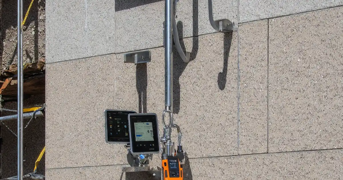 Test Façade Stone Cladding Anchors: Load Transfer, Restraint image